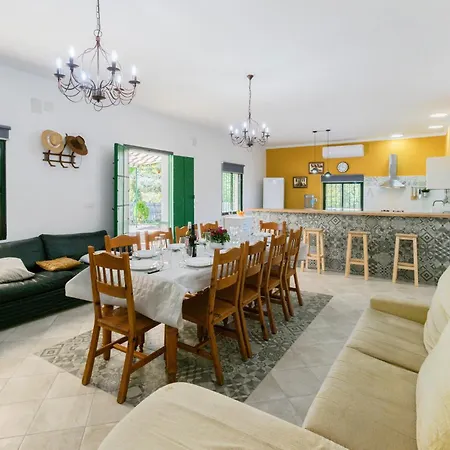 6 Bedroom Amazing In La Puebla De Infan La Puebla de los Infantes