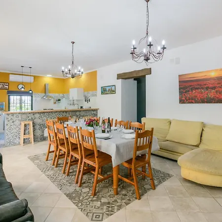 6 Bedroom Amazing In La Puebla De Infan Holiday home La Puebla de los Infantes